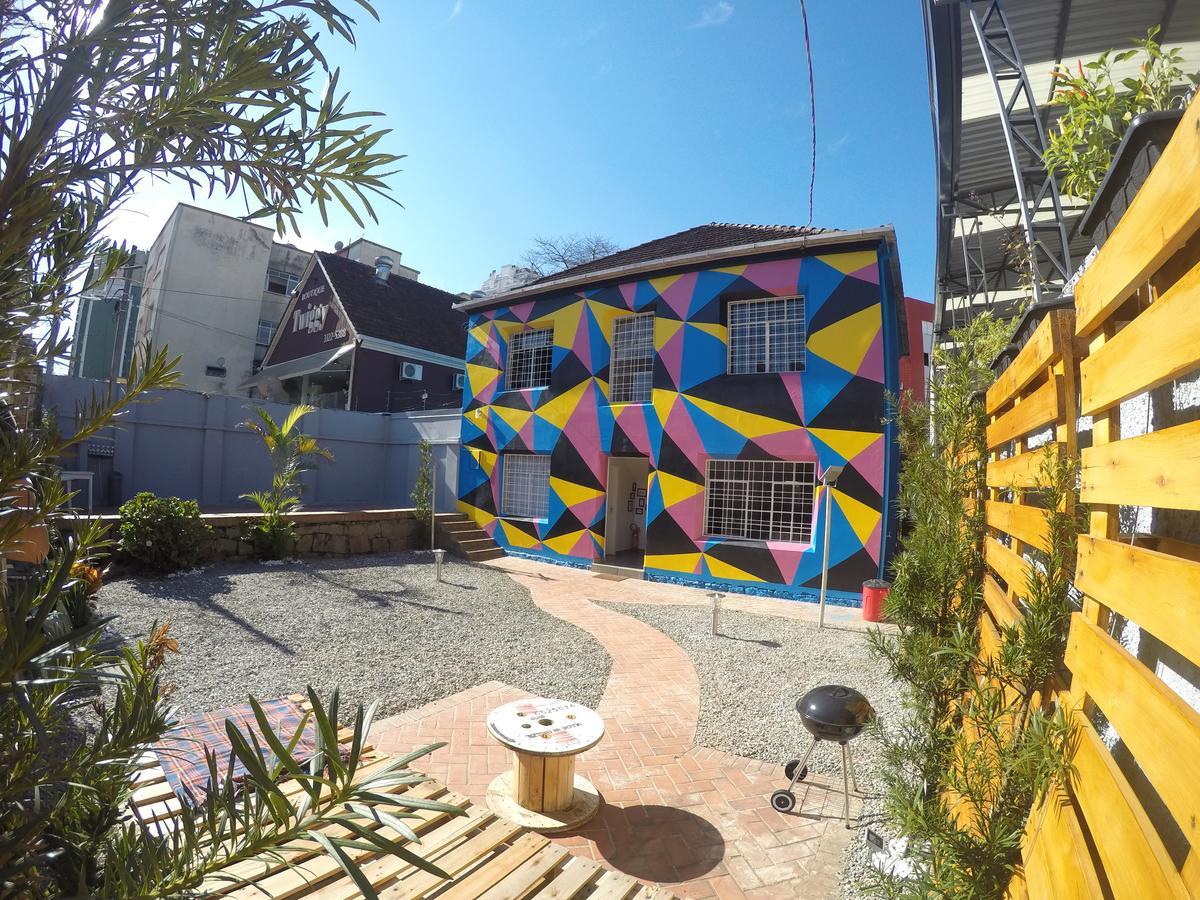 Social Hostel Cafe E Bar كوريتيبا المظهر الخارجي الصورة