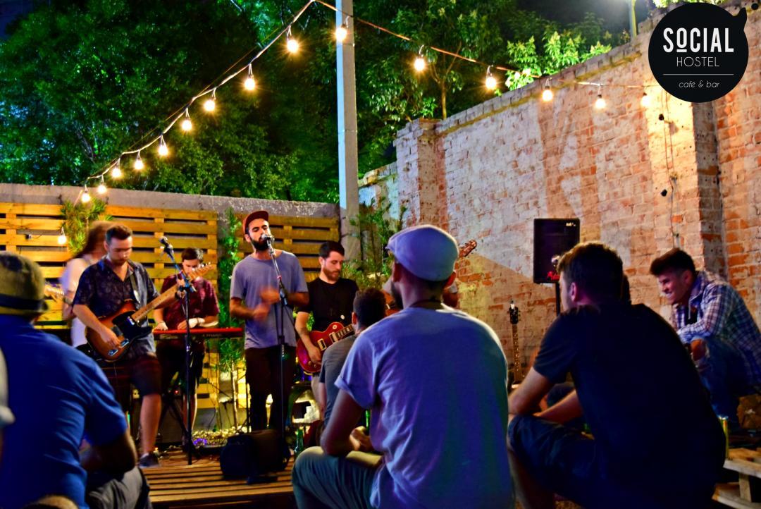 Social Hostel Cafe E Bar كوريتيبا المظهر الخارجي الصورة